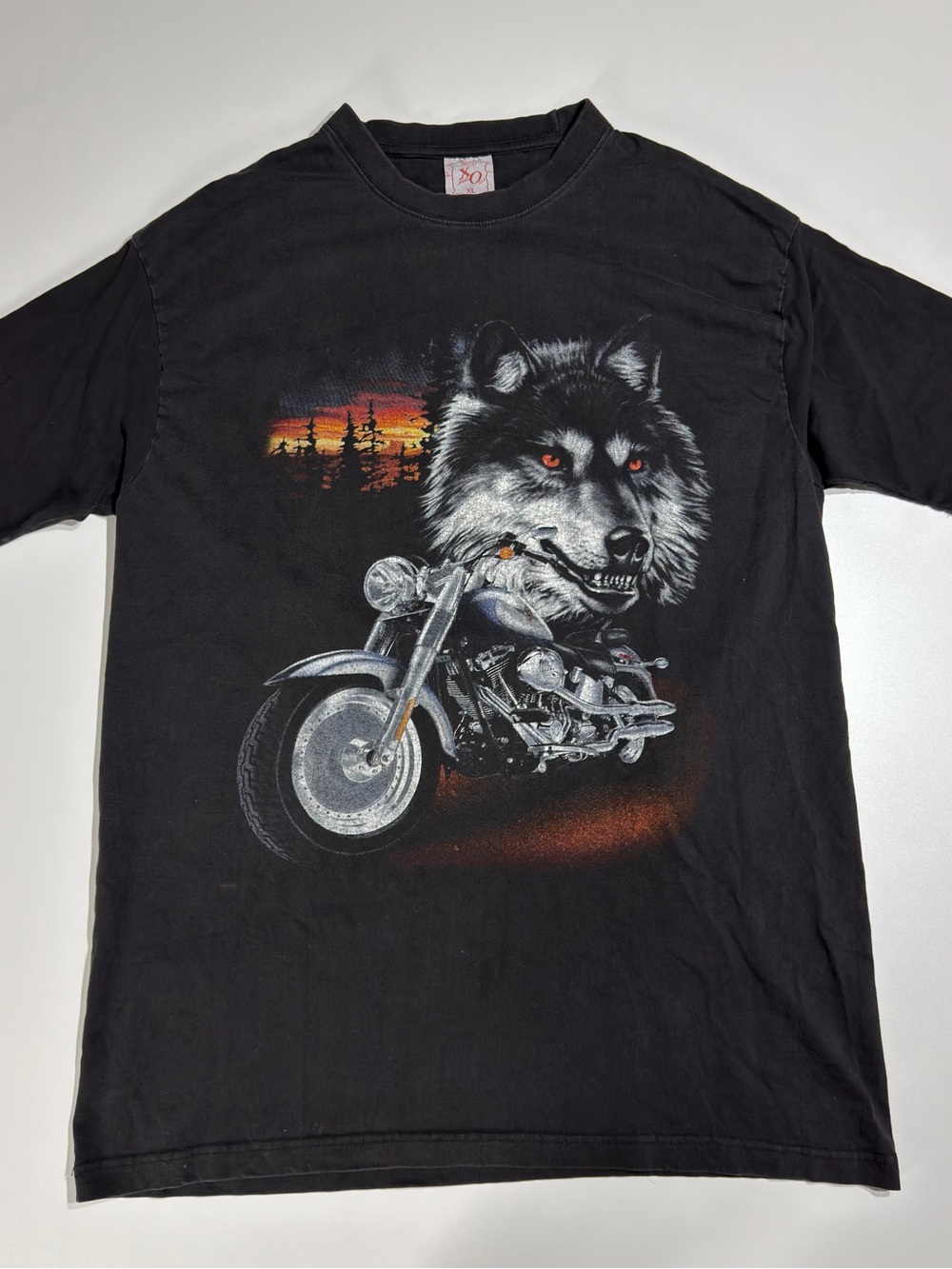 Vintage Black Wolf & Motorcycle Graphic Short Sleeve Tee